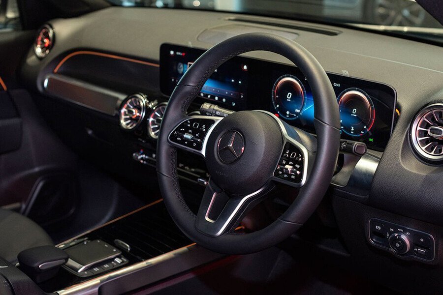 Mercedes-Benz GLB 200 AMG - Hình 19 Mercedes-Benz GLB 200 AMG - Hình 19