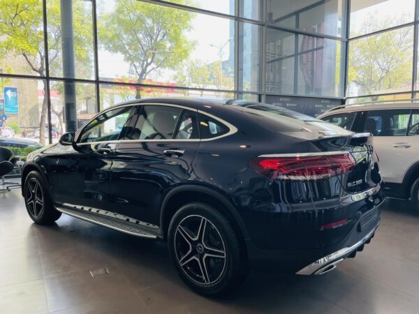 Mercedes-Benz GLC 300 4Matic Coupé - Ảnh 4