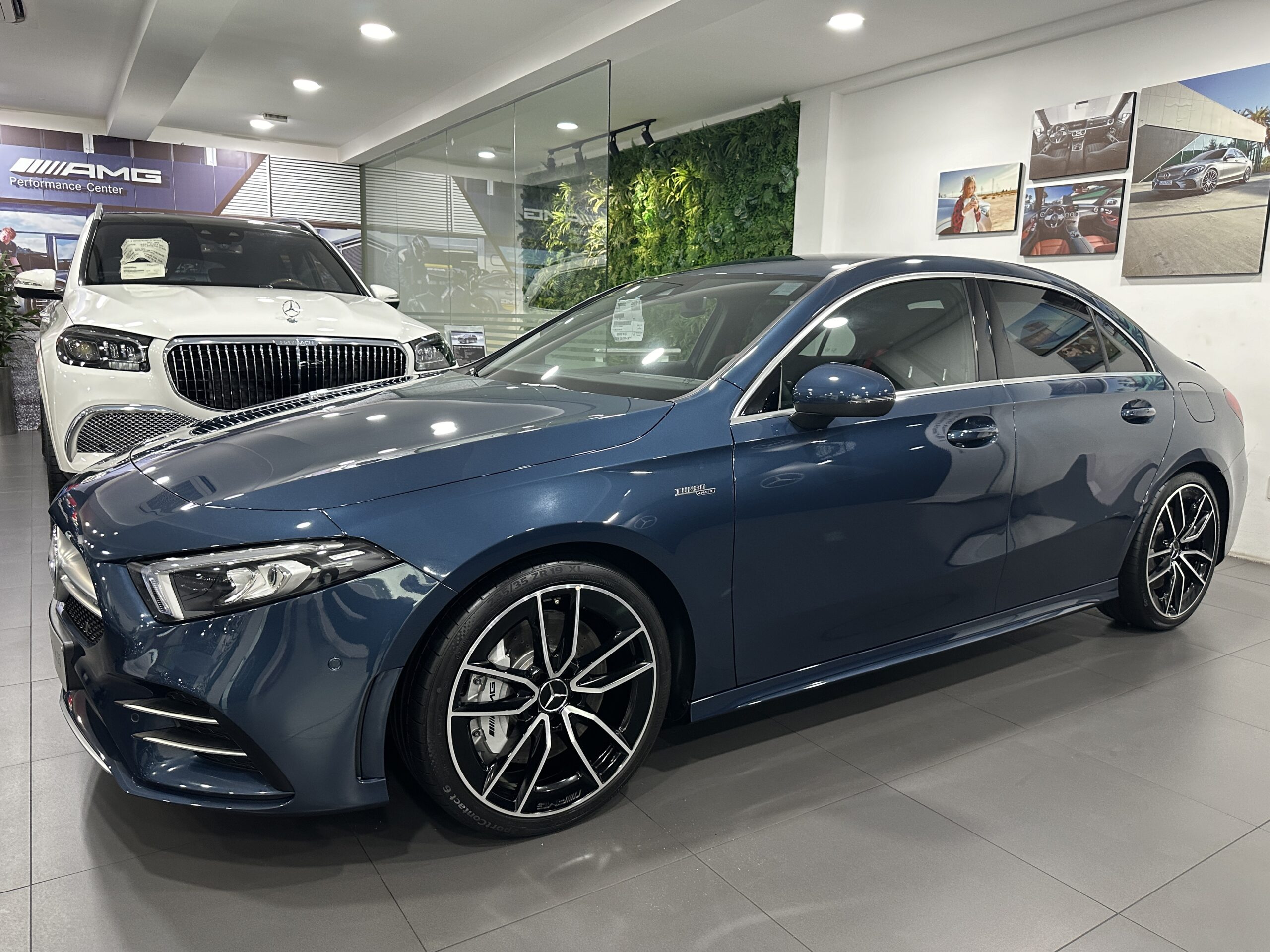 Mercedes-Benz A35 4matic