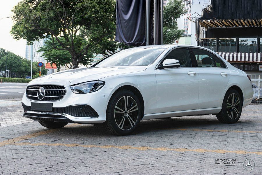 Mercedes-Benz E180 V1