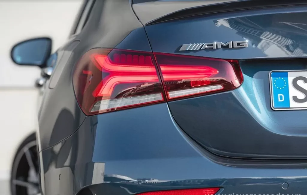 Mercedes-Benz A35 4matic - Ảnh 5