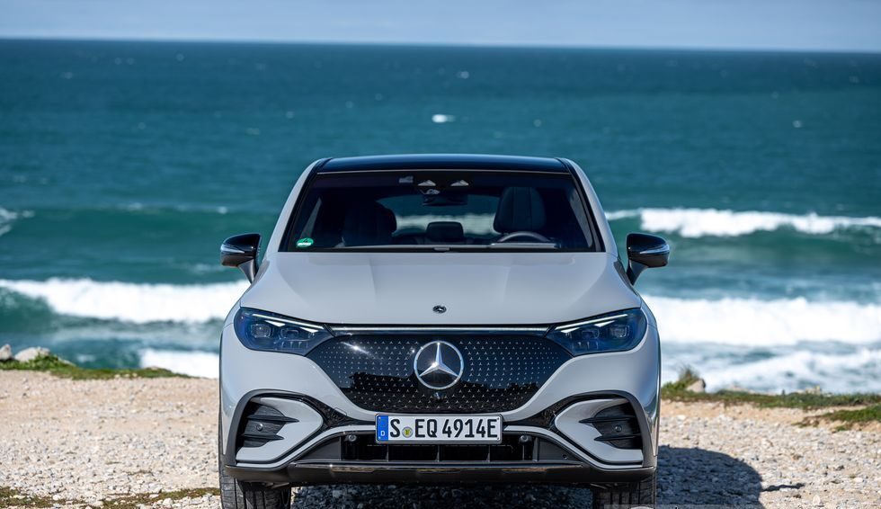 Mercedes EQE 500 SUV 2025 - Ảnh 3