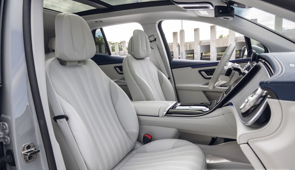 Mercedes EQE 500 SUV 2025 - Ảnh 6