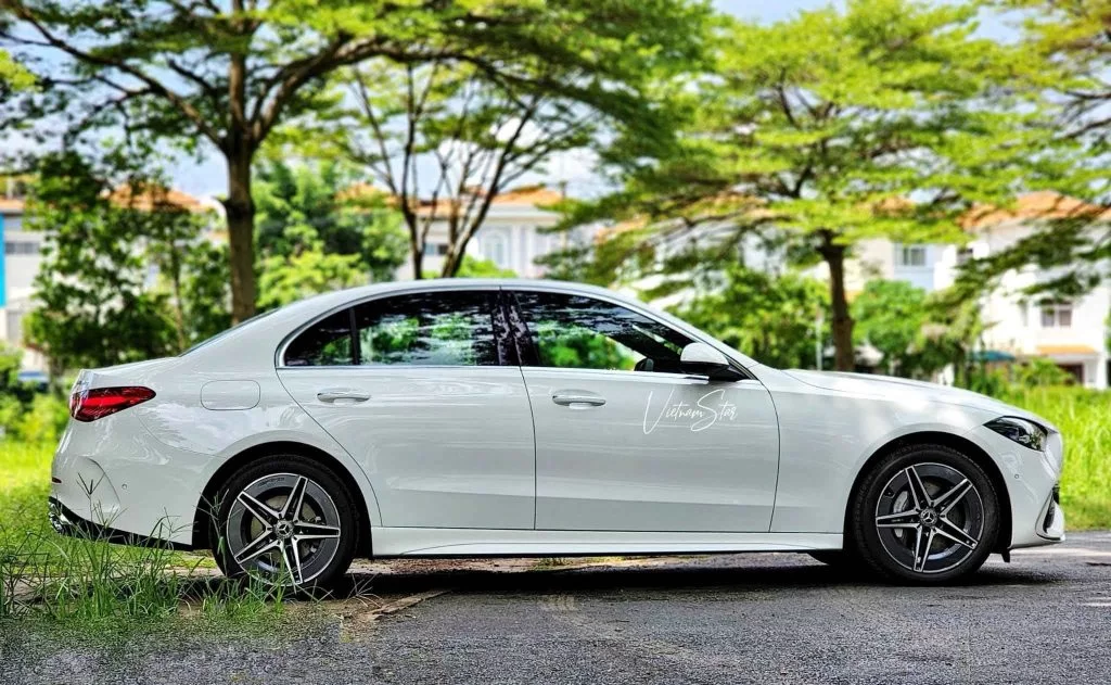 Mercedes-Benz C300 AMG V2 2025 - Ảnh 6