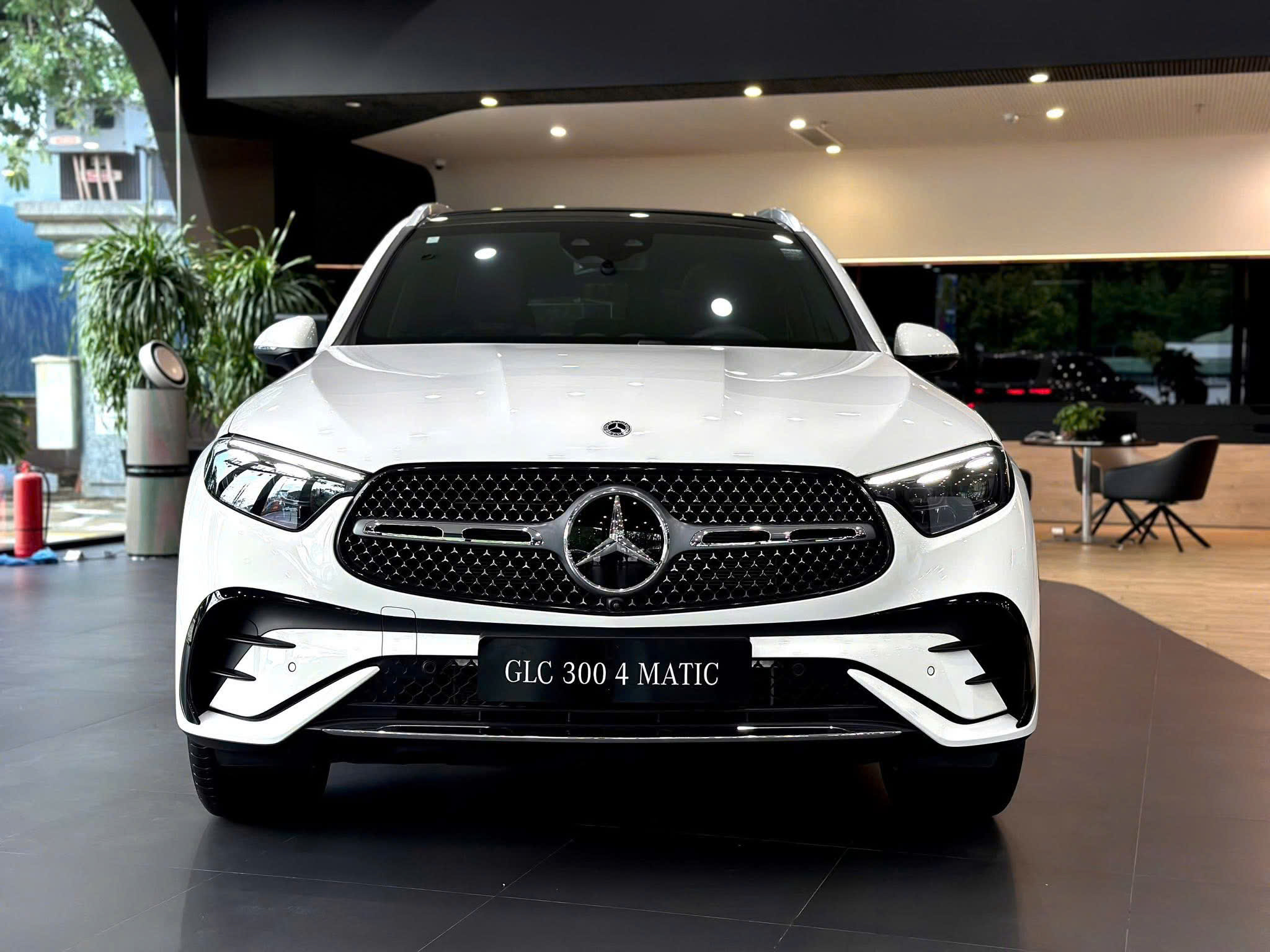 Mercedes-Benz GLC 300 4Matic V3 2026 - Ảnh 2