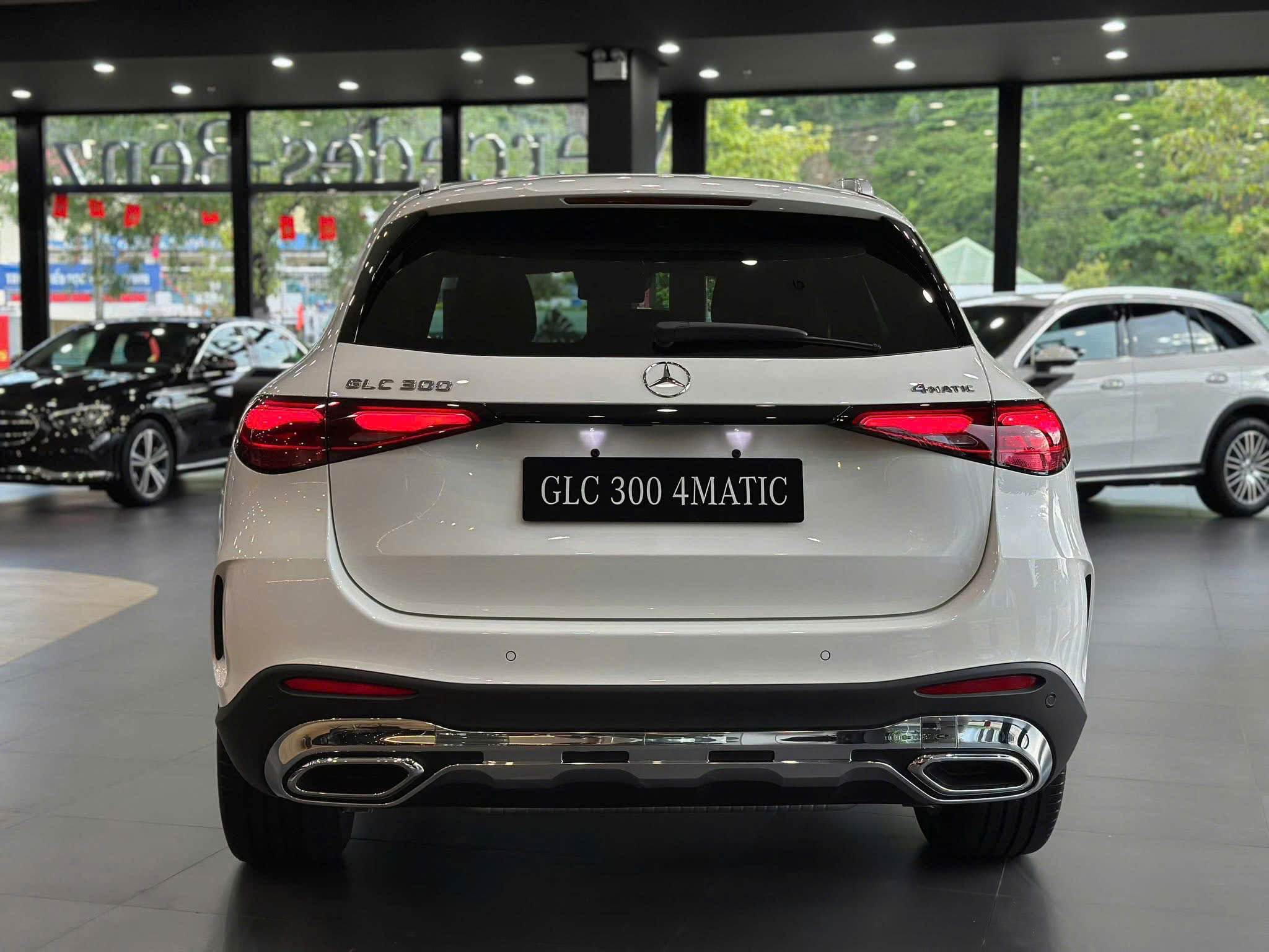 Mercedes-Benz GLC 300 4Matic V3 2026 - Ảnh 4