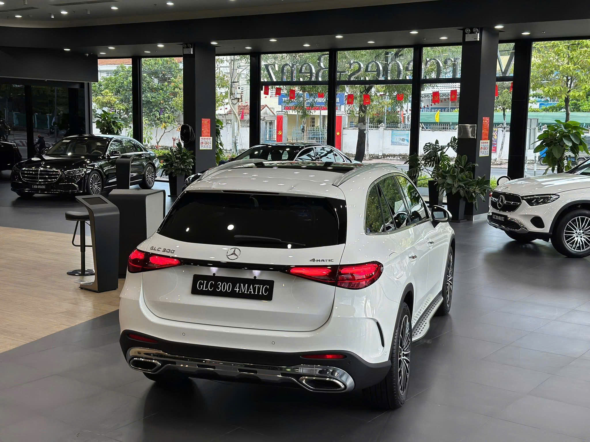 Mercedes-Benz GLC 300 4Matic V3 2026 - Ảnh 5