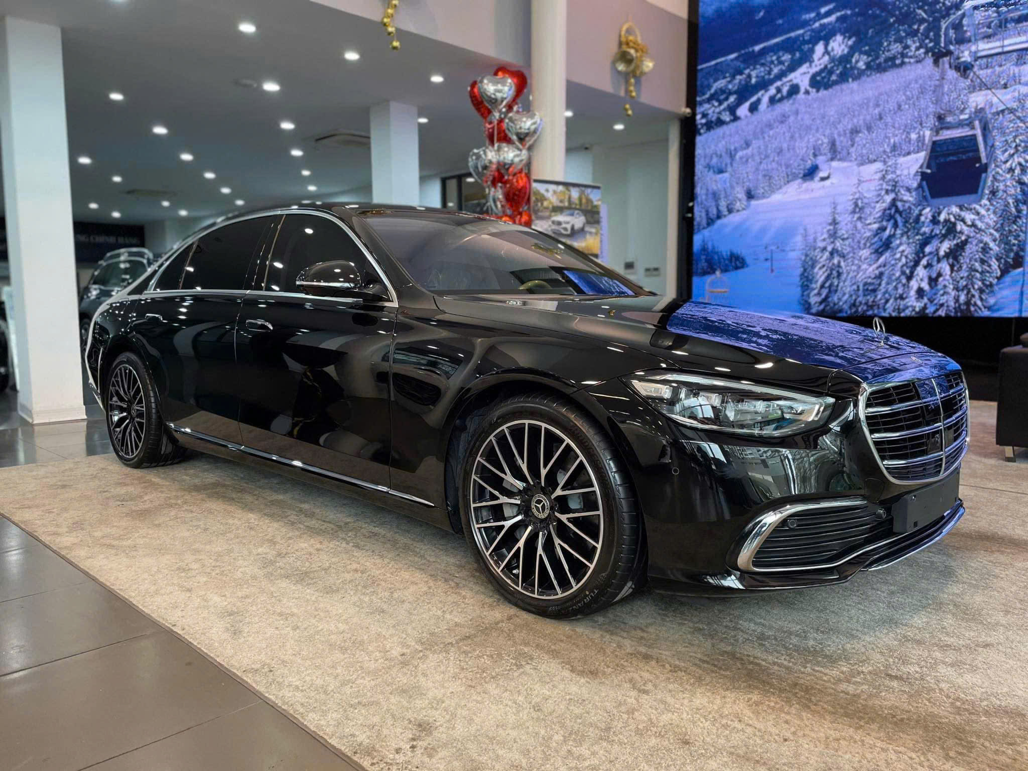 New Mercedes-Benz S 450 4MATIC 2025 - Ảnh 4
