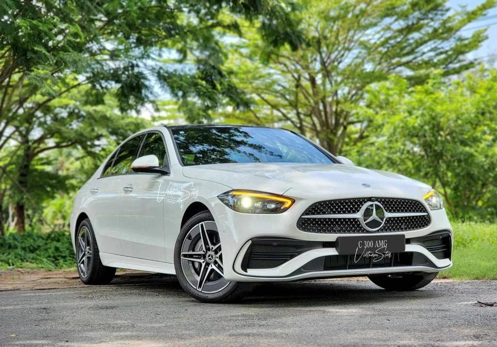 Mercedes-Benz C300 AMG V2 2025 - Ảnh 2