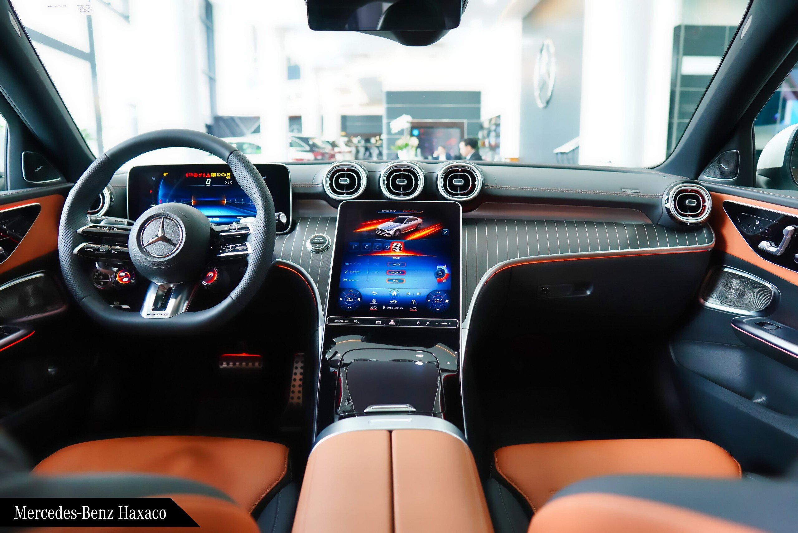 Mercedes-Benz-AMG C43 4MATIC - Ảnh 3